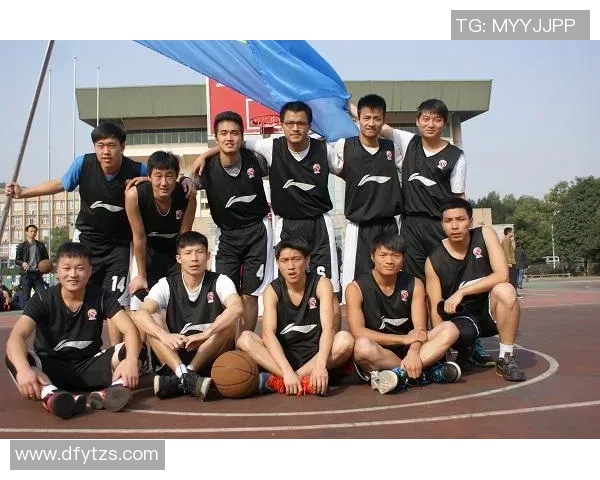 杭州篮球队团队协作深度解析与其他球队的对比研究